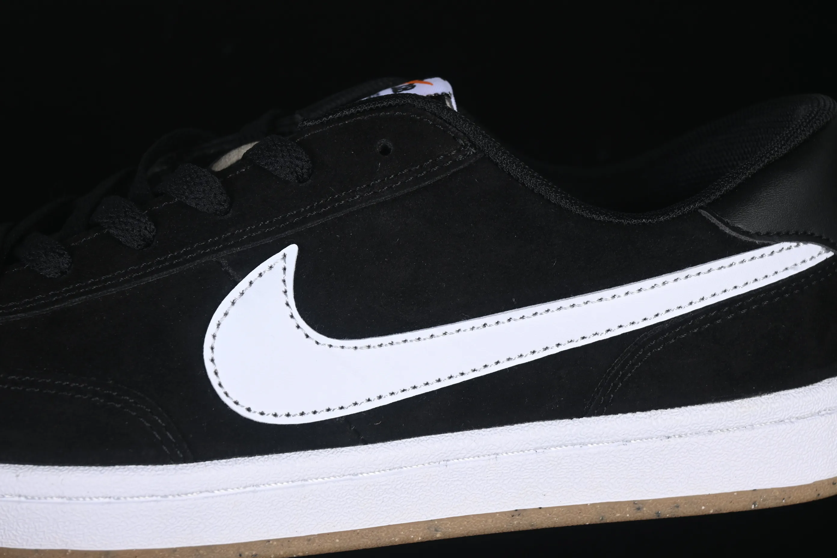 All categories Nk SB Dunk series Nike SB Fc Classic campus sneakers Nike SB Fc Classic Nike autumn and winter campus casual sneakers CJ9961-001